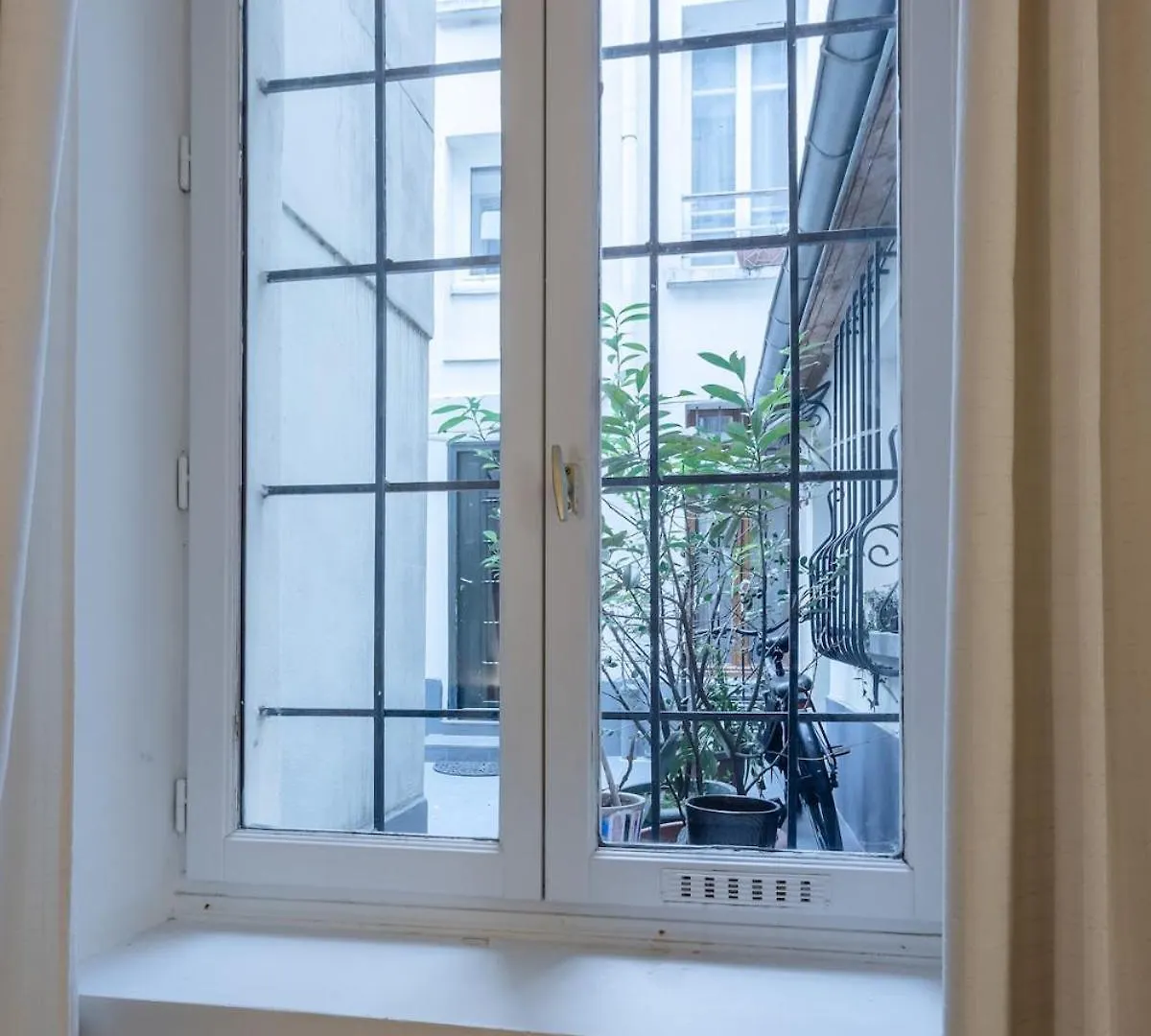 Cosy Apartment Well Located In Paris Center France