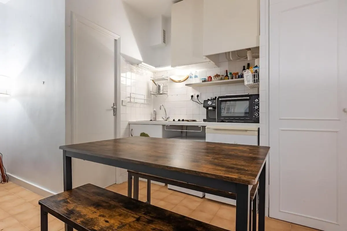 Cosy Apartment Well Located In Paris Center 0*,  France
